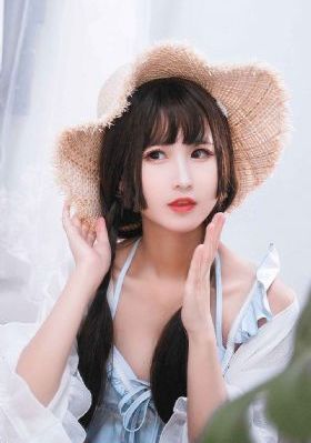 白雪公主h成版_4K电影免费在线