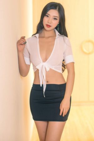 脱了她裙子摸进她的内裤亲吻_BD电视剧在线观看